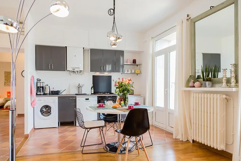 Appartement Avec Vue 65M2 2Balcons 2Chambres Vrai Climatisation Aix-en-Provence 0*,  Frankrike